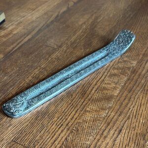 Elegant Silver Decorative Metal Incense Holder